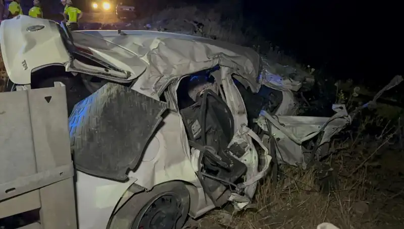 Ters Şeride Giren Araç Tankerle Çarpıştı: Feci Kazada 1 Kişi Hayatını Kaybetti
