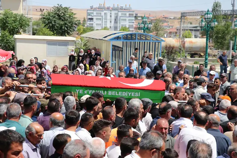 MHP’li Belediye Başkanı Son Yolculuğuna Veda Etti, Şehir Yasta