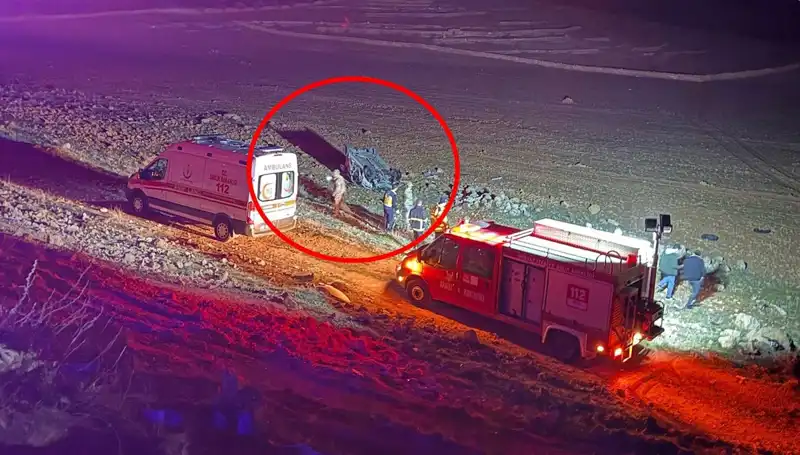 Otomobil Kazasında İki Can Kaybı: Şarampole Devrilen Araçtan Fırladılar