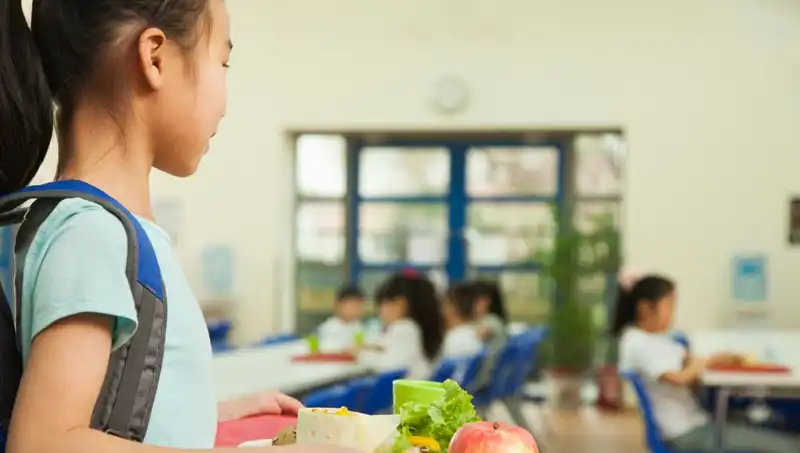 İspanya'da Obeziteyle Mücadele: Yağlı Yiyecekler Restoran Menülerinden Çıkıyor
