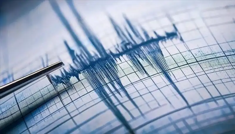 Ege’de Beklenmedik Deprem: 3.3 Büyüklüğünde Sarsıntı Şok Etkisi Yarattı