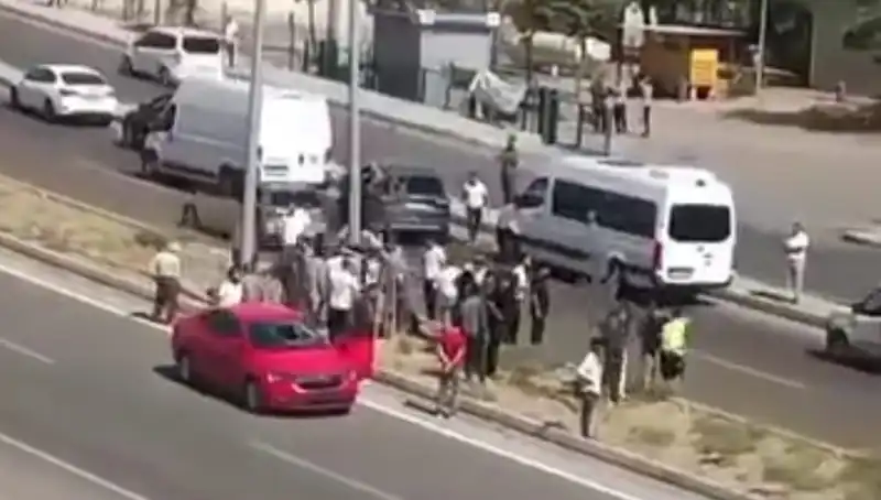 Yolun Karşısına Geçen Yaya Kazası: Detaylar ve İlk Bilgiler