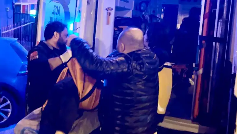 Tartışma Çığırından Çıktı: Genç Adam Babasını Silahla Vurdu