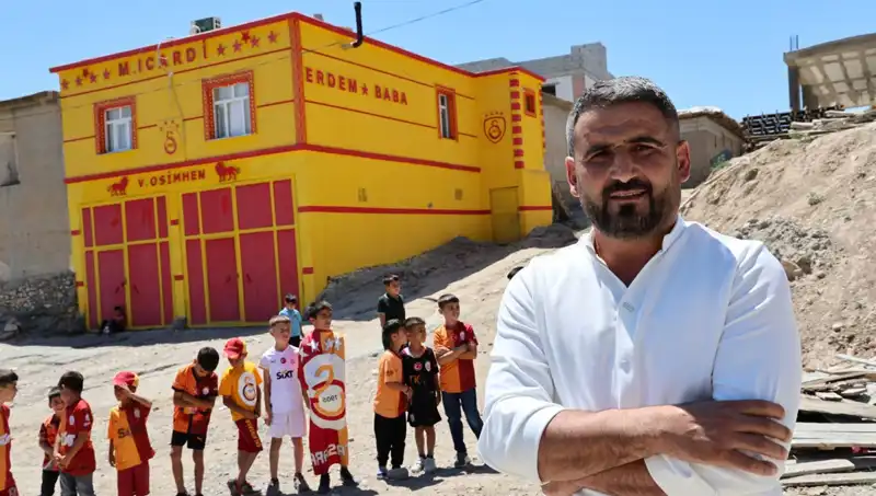Fanatik Taraftar, Evini Osimhen ile Icardi'nin Adıyla Süsledi!