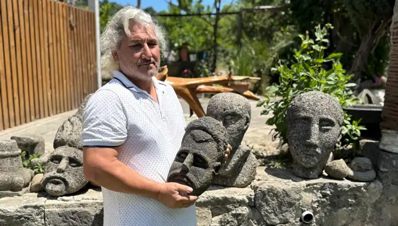3 Günde Tamamlanan Tarihi Eser Gibi Eşsiz Eşyalar Yaratıyor