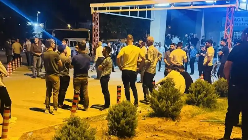 Şırnak'ta İki Aile Arasında Silahlı Kavga: 1 Ölü, Çok Sayıda Yaralı Var