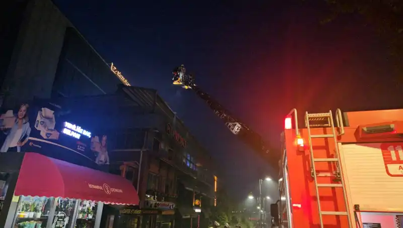 Beşiktaş'ta 3 Katlı Restoranda Yangın: Olayın Sebepleri ve Son Durum