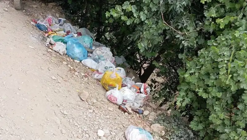 Kato Dağı’ndaki Kaval Şelalesi’nde Çöp Skandalı: Doğa Severlerden Tepki Yağdı