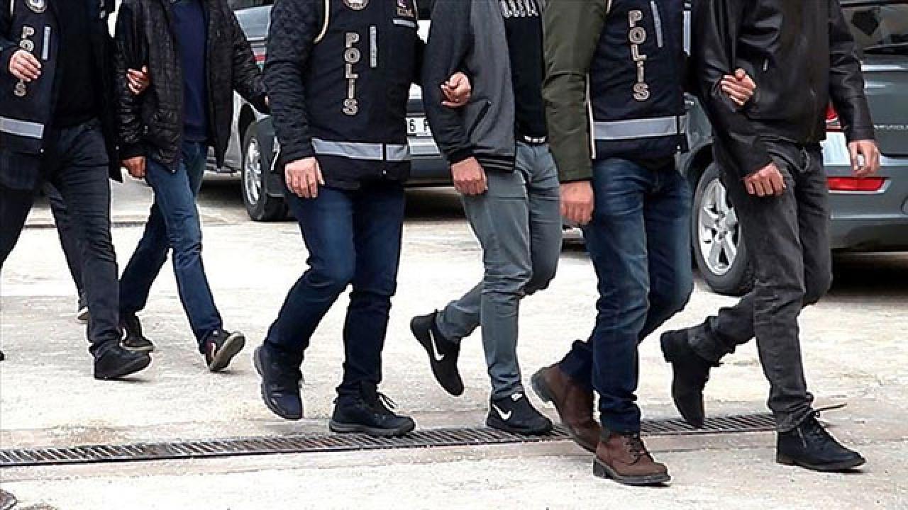 23 ilde FETÖ'ye büyük operasyon! 71 kişi gözaltında
