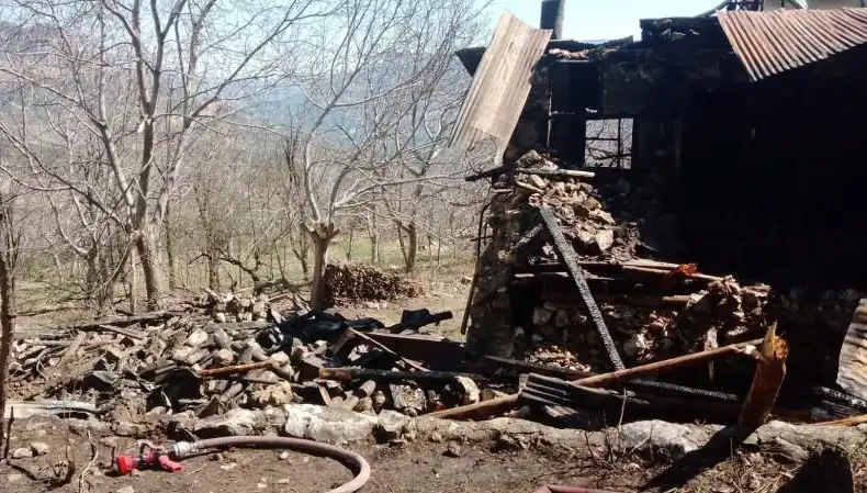 Karaman’da Müstakil Evde Çıkan Yangında Trajedi: 1 Ölü, 1 Yaralı