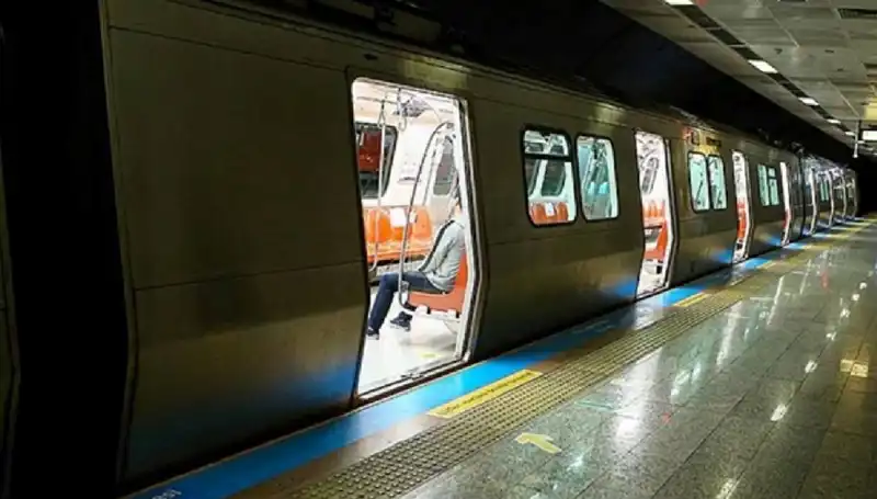 İstanbul Metro'sunda Kapalı Duraklar: Yolcuları Neler Bekliyor?