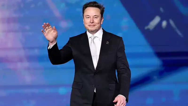 Tesla, Yenilikçi "Canavarı" Modelini Tanıttı: Geleceğin Araçları Burada!