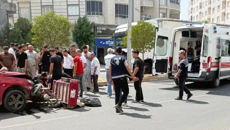 Mardin’de Trafik Kazası: Faciadan Menfez Kurtardı, 2 Yaralı