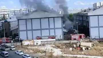 Başakşehir'de Sanayi Sitesinde Büyük Yangın: Olayın Sebepleri Ne?