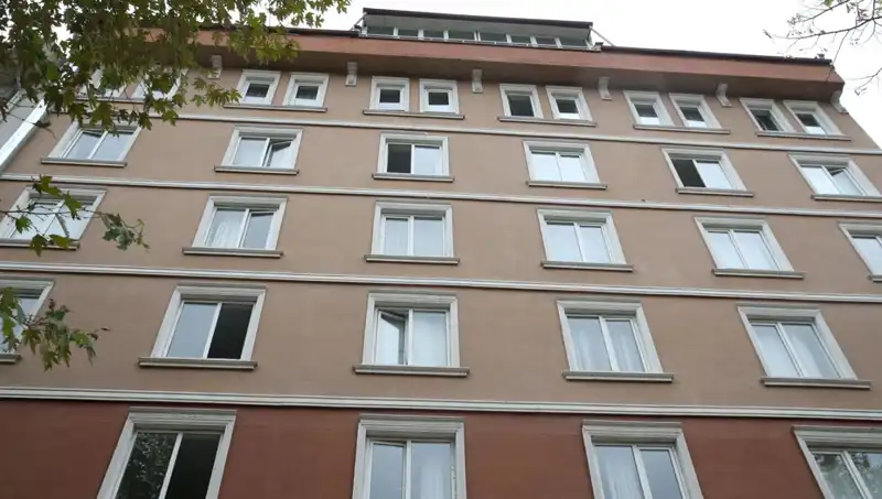 Kastamonu’daki Otel Faciası: Pencereden Düşen Kadın Hayatını Kaybetti