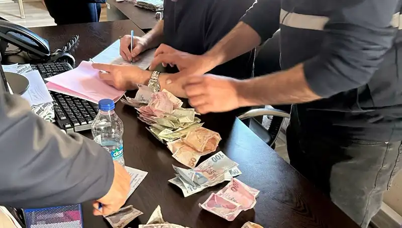 Antalya’da Şok Dilenci Operasyonu: 19 Bin Lira Ele Geçirildi