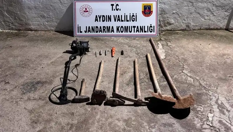Aydın'da Kaçak Kazı Operasyonu: Suçüstü Anıların Ardındaki Gizem