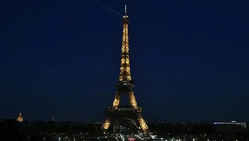 Paris'in Kalbinde Tehdit: Eyfel Kulesi'ne Saldırı Planı Ortaya Çıktı
