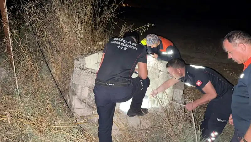 Burdur’da Kuyuya Düşen Kedi İtfaiye Tarafından Kurtarıldı!