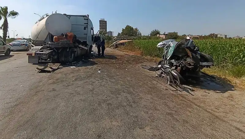 Adana'da Otomobil ve Kamyona Tanker Çarpınca Feci Kaza: Olay Yerinde Yürekler Ağızda!