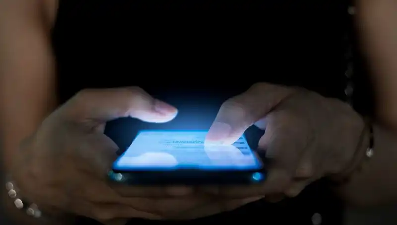 Narsisizm Belirtileri ve Telefon Alışkanlığı: Psikologlardan Şaşırtan Açıklama