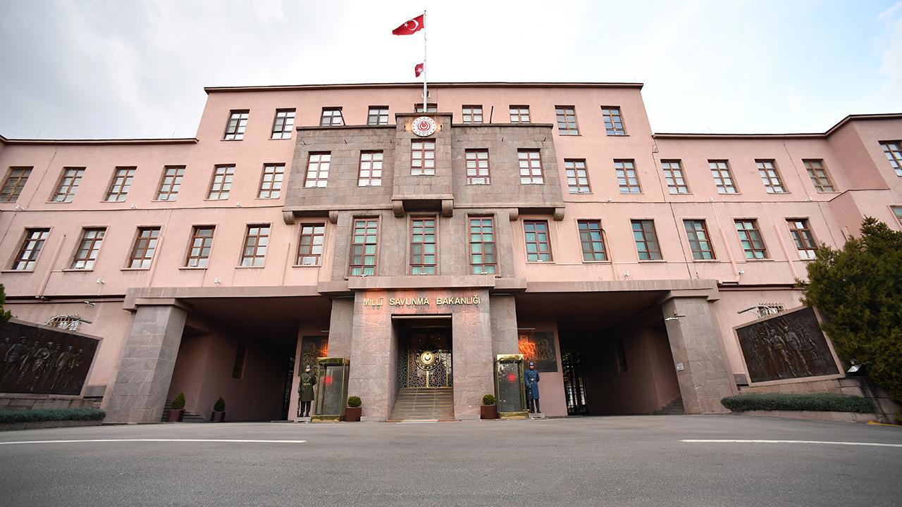 Disiplinsizlikten 5 Teğmen ve 3 Amir TSK'dan İhraç Edildi