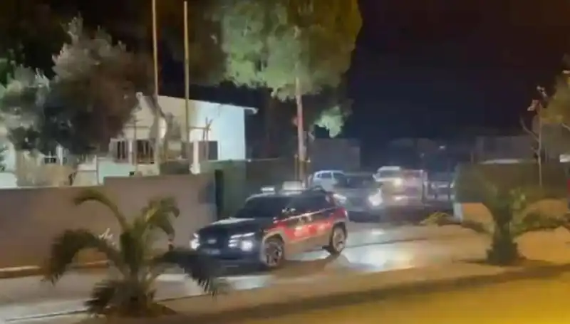 İzmir'de 24 Saatlik Operasyonda 141 Hükümlü Ele Geçirildi!