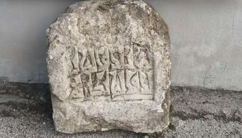 Adana’da Tarihi Eser Operasyonu: Yüzlerce Yıllık Kültürel Miras Kurtarıldı