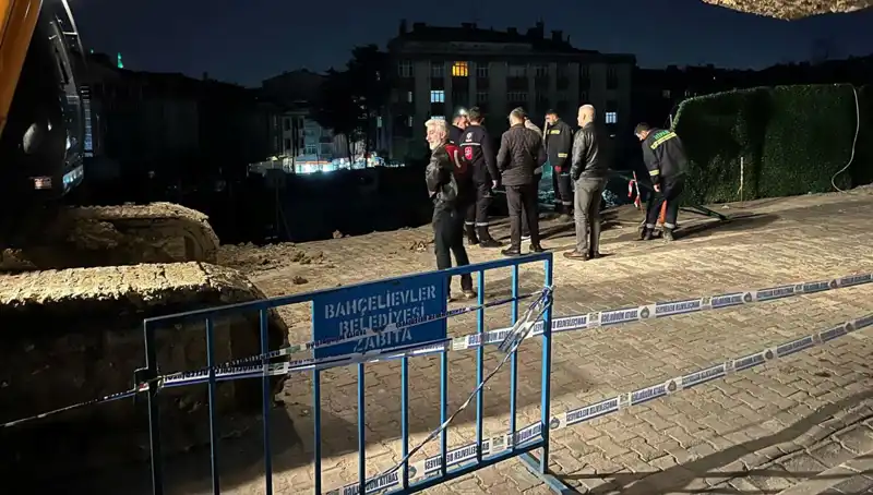 İstanbul'da İnşaat Çalışmalarında Şok Eden Yol Çökmeleri Yaşandı