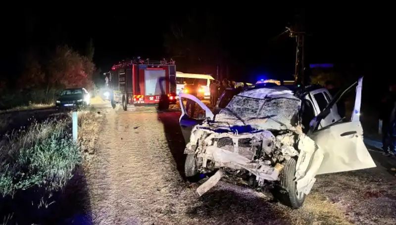 Ciple Traktör Çarpıştı: 5 Kişi Yaralandı, Kaza Anının Detayları Ortaya Çıktı
