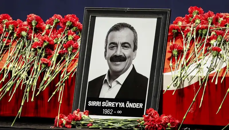 Meclis’te Anma Töreni: Sırrı Süreyya Önder’in İzleri