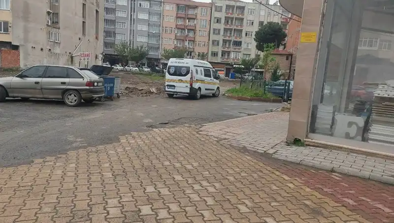 4. Kattan Düşen Kadın Hastanede Hayat Mücadelesi Veriyor